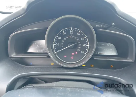 2018 Mazda Mazda3 Sport z USA, uszkodzony, nr VIN 3MZBN1U79JM215671